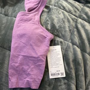 NWT Lulu Ebb to Street RB Crop Tank